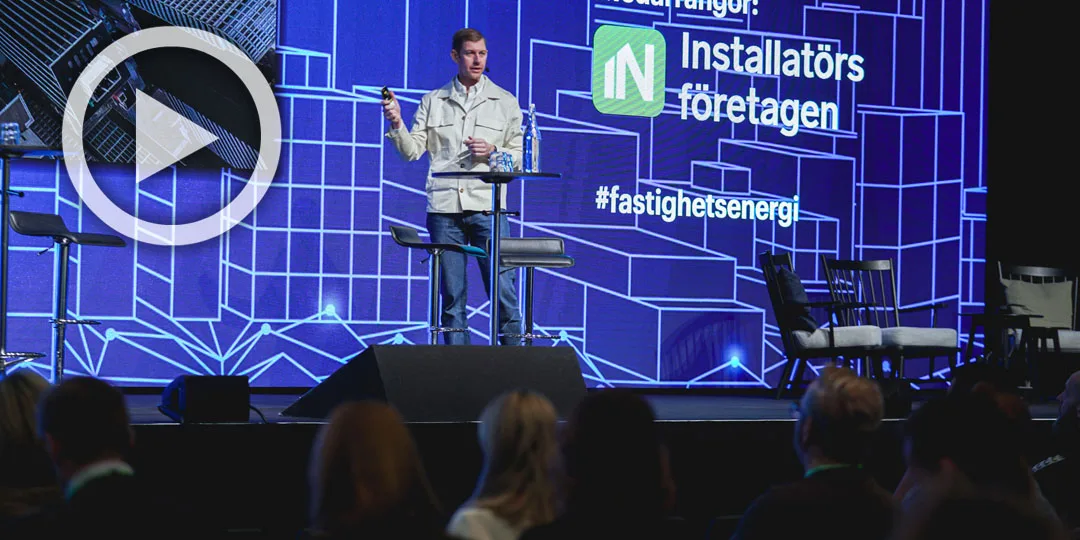 Play - Christoffer Börjesson talar på scen